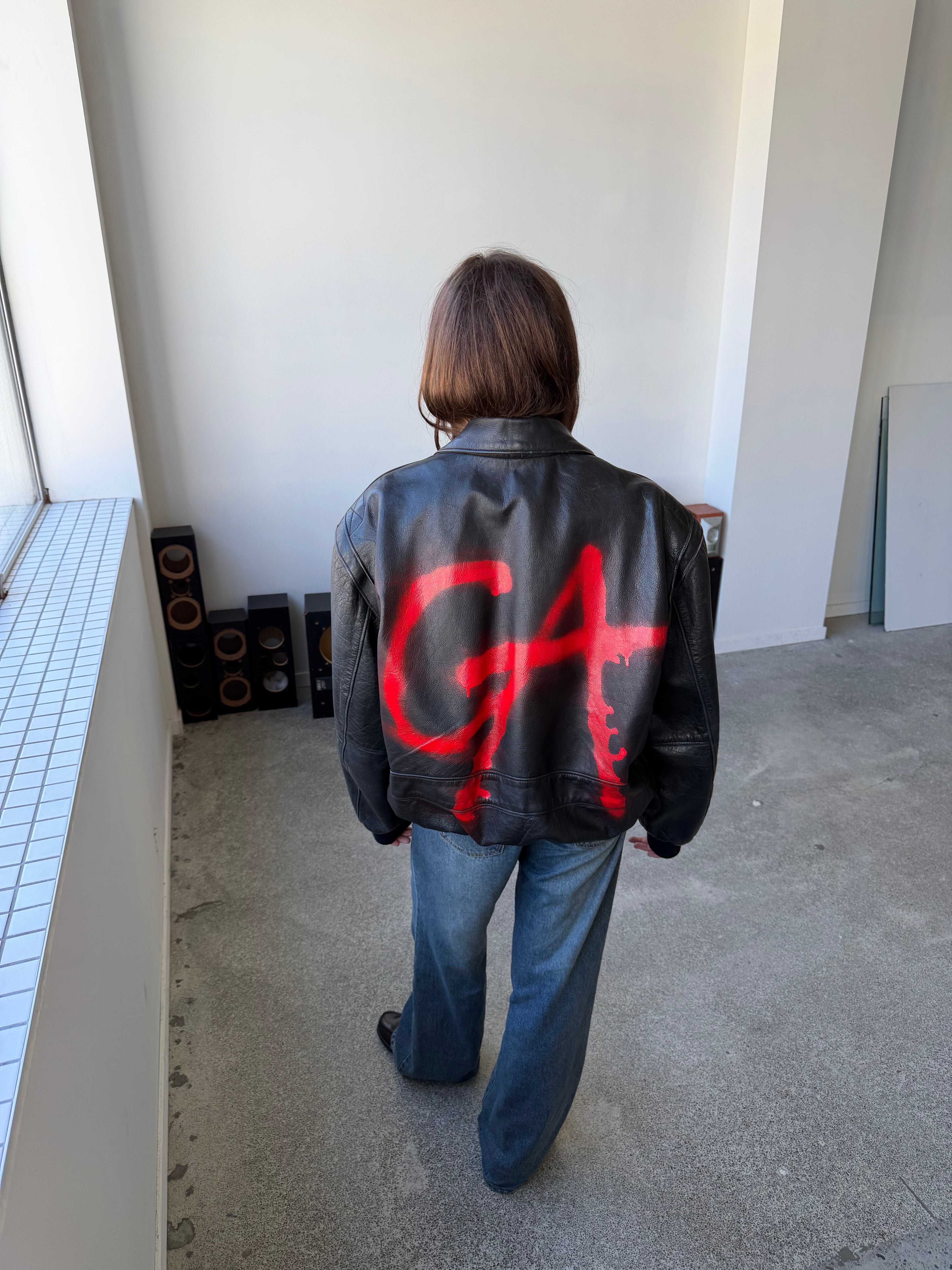 [Graffiti] Leather